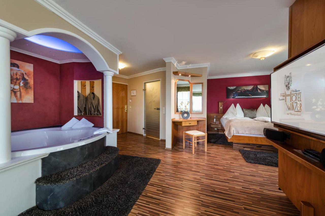 Hotel Winzer Wellness & Kuscheln Sankt Georgen im Attergau Exterior foto