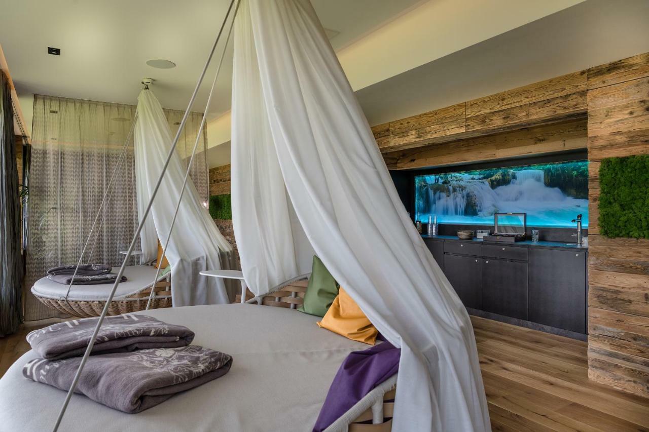 Hotel Winzer Wellness & Kuscheln Sankt Georgen im Attergau Exterior foto