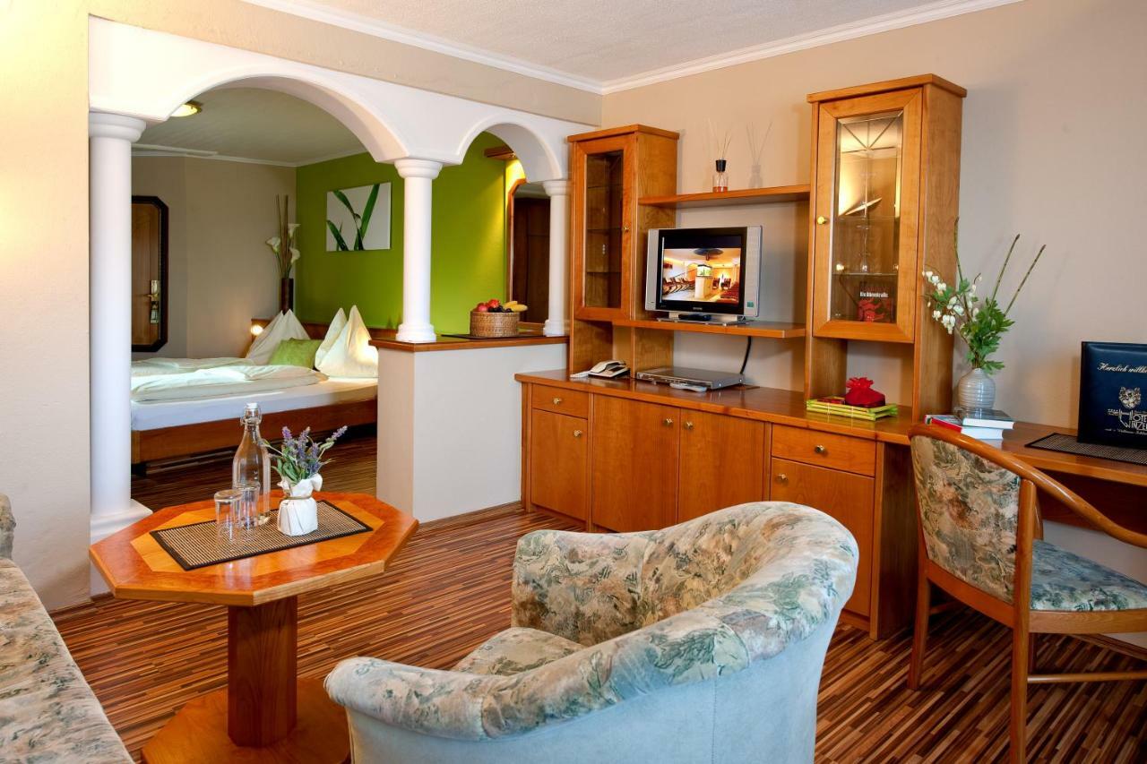 Hotel Winzer Wellness & Kuscheln Sankt Georgen im Attergau Exterior foto